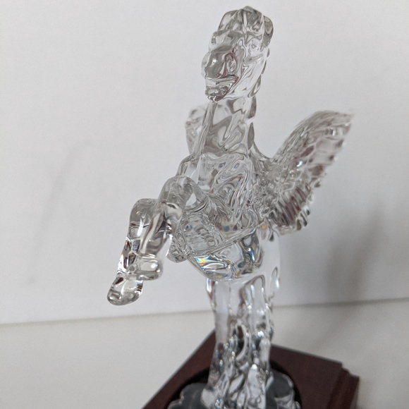 1999 Waterford Crystal Pegasus Legends and Lores 7 inch sculpture with wood base - Picture 7 of 14
